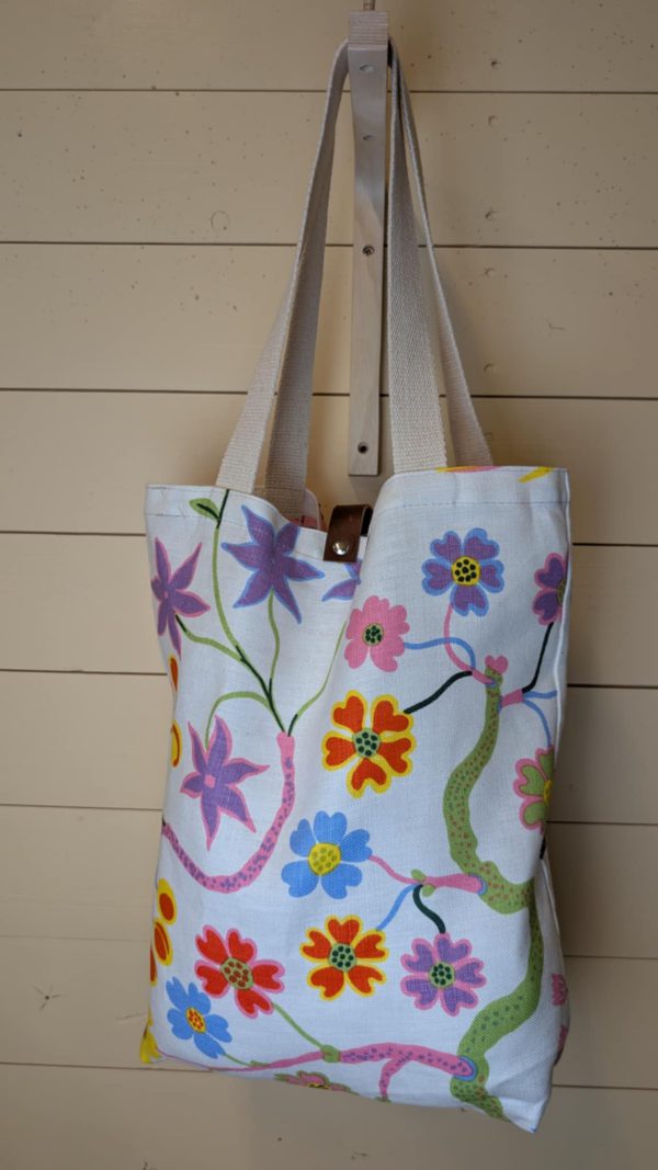 Tyg "Hawaii" av Josef Frank/Svenskt Tenn