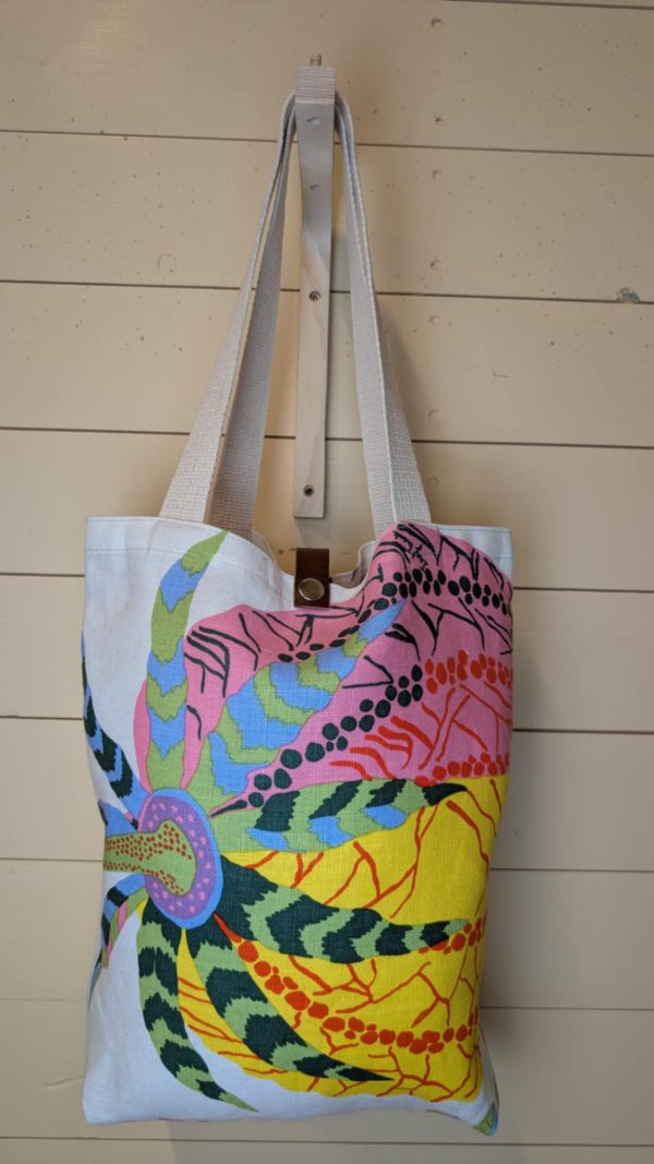Tyg "Hawaii" av Josef Frank/Svenskt Tenn - Bild 2